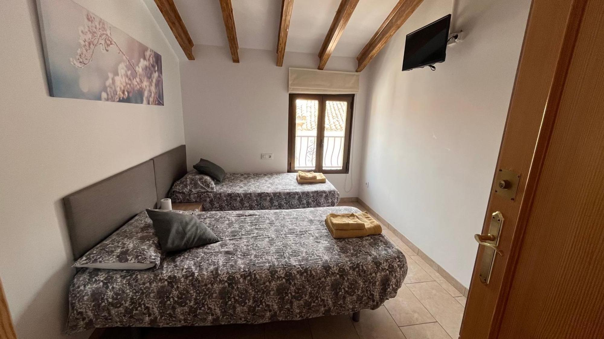Ca Lidia - Apartamentos Turisticos El Balconet ベニマンテイ エクステリア 写真